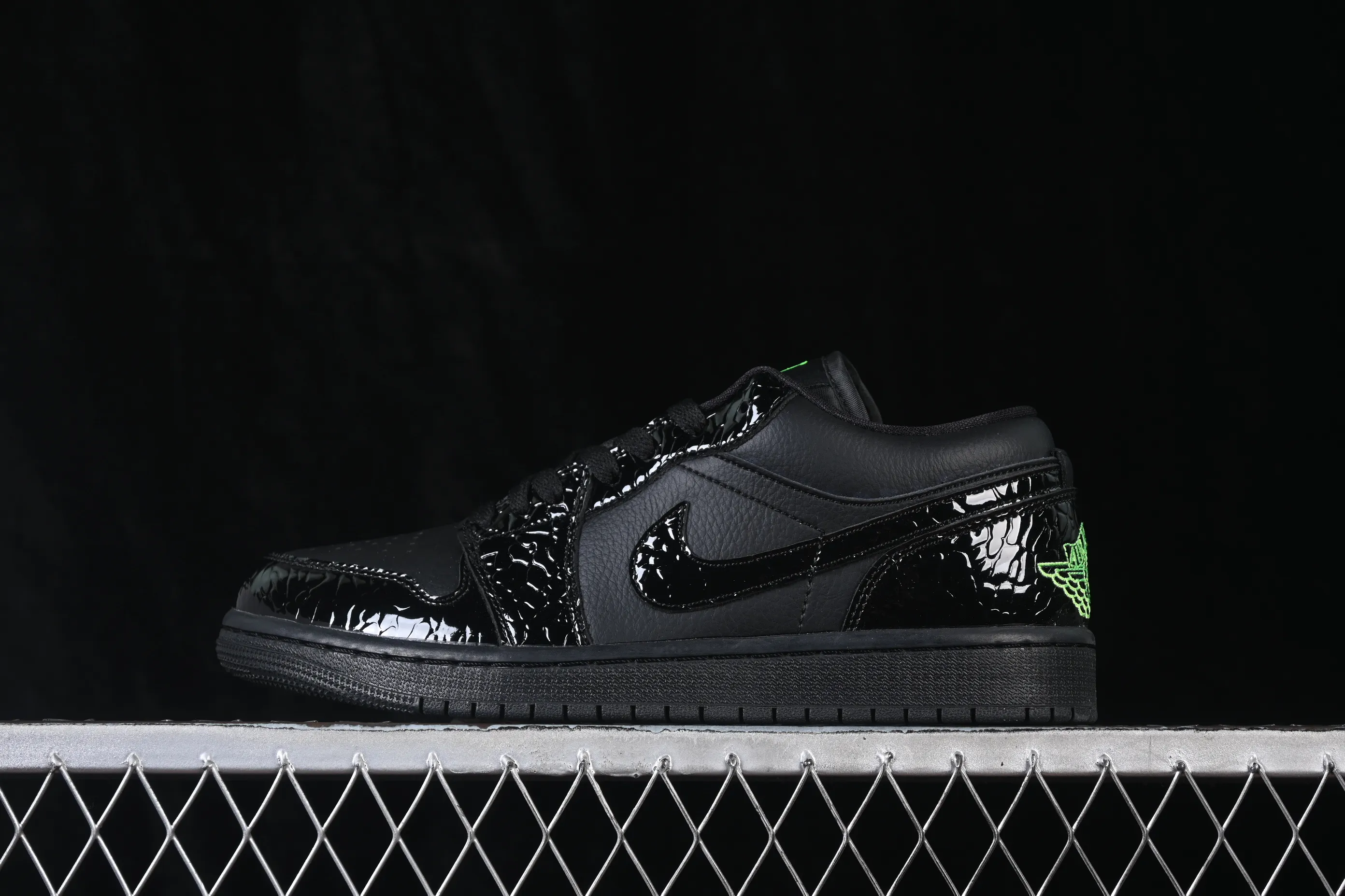 All categories Air Jordan Jordan series basketball shoes Air Jordan 1 Low Air Jordan 1 Low AJ1 Joe 1 low-top retro culture basketball shoes IQ9701-010